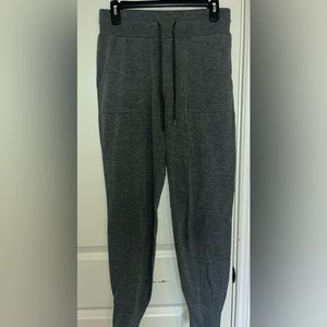 Athletic works gray sweatpants with pockets S (4-6)